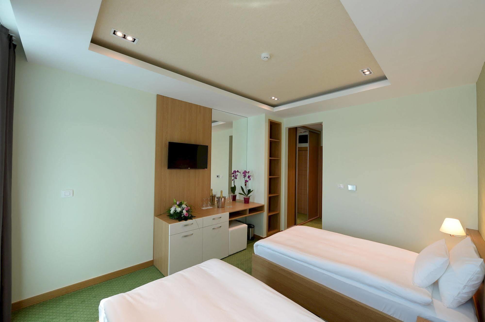 Hotel Hedonic Belgrad Dış mekan fotoğraf
