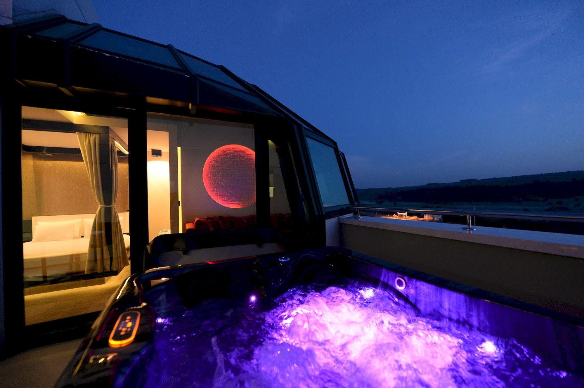 Hotel Hedonic Belgrad Dış mekan fotoğraf